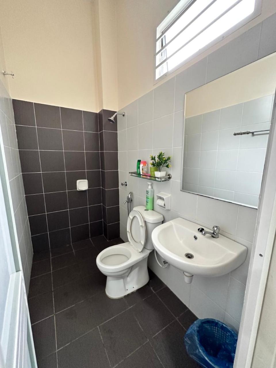 Rumahku Homestay, Taman Jasin Perdana מראה חיצוני תמונה