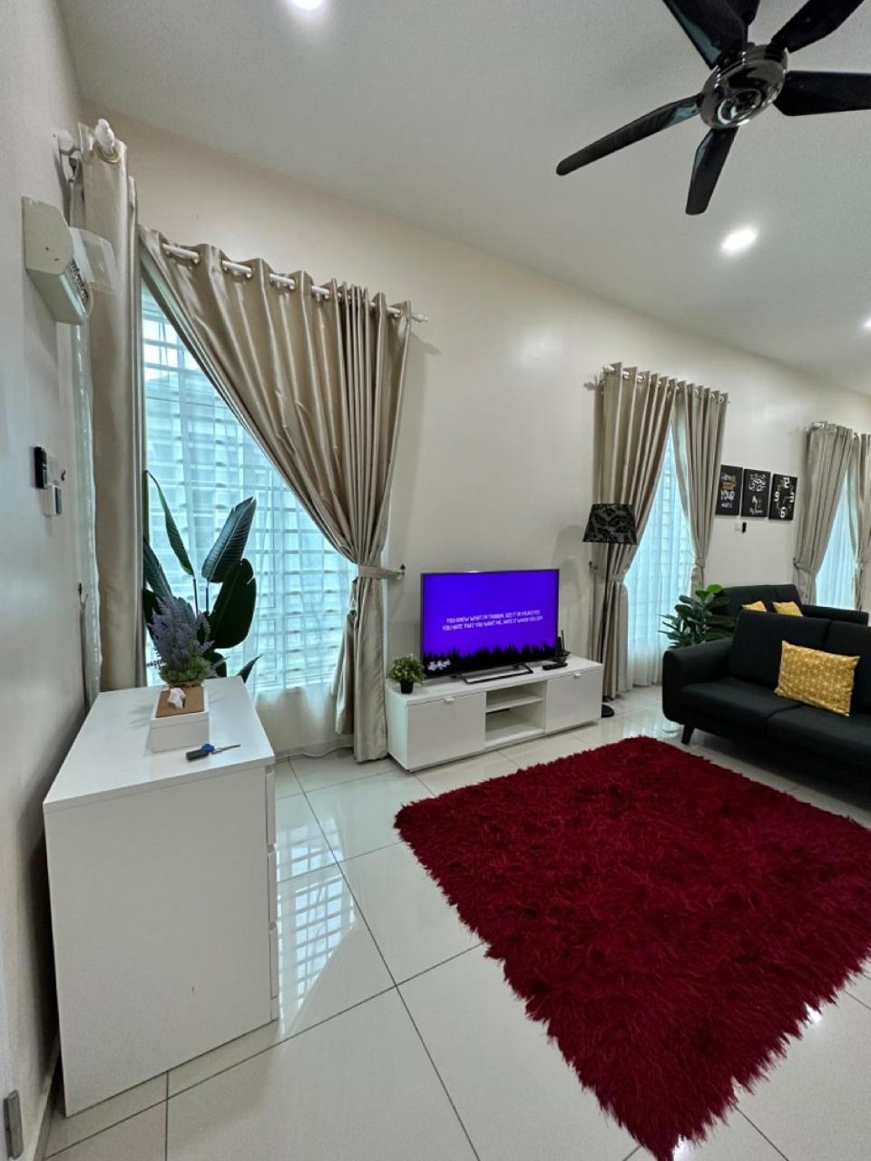 Rumahku Homestay, Taman Jasin Perdana מראה חיצוני תמונה