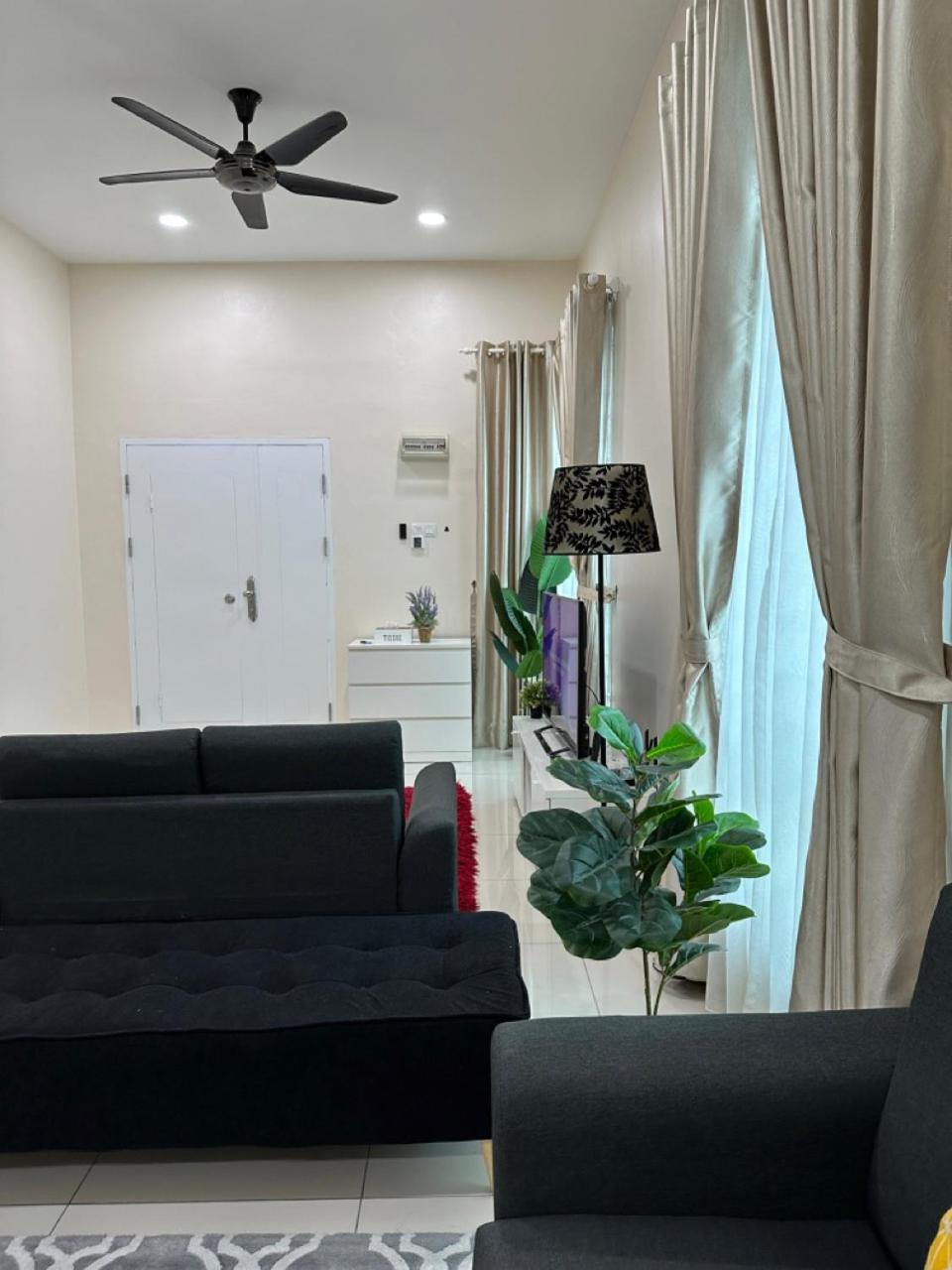 Rumahku Homestay, Taman Jasin Perdana מראה חיצוני תמונה