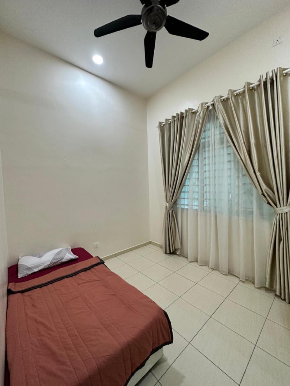 Rumahku Homestay, Taman Jasin Perdana מראה חיצוני תמונה